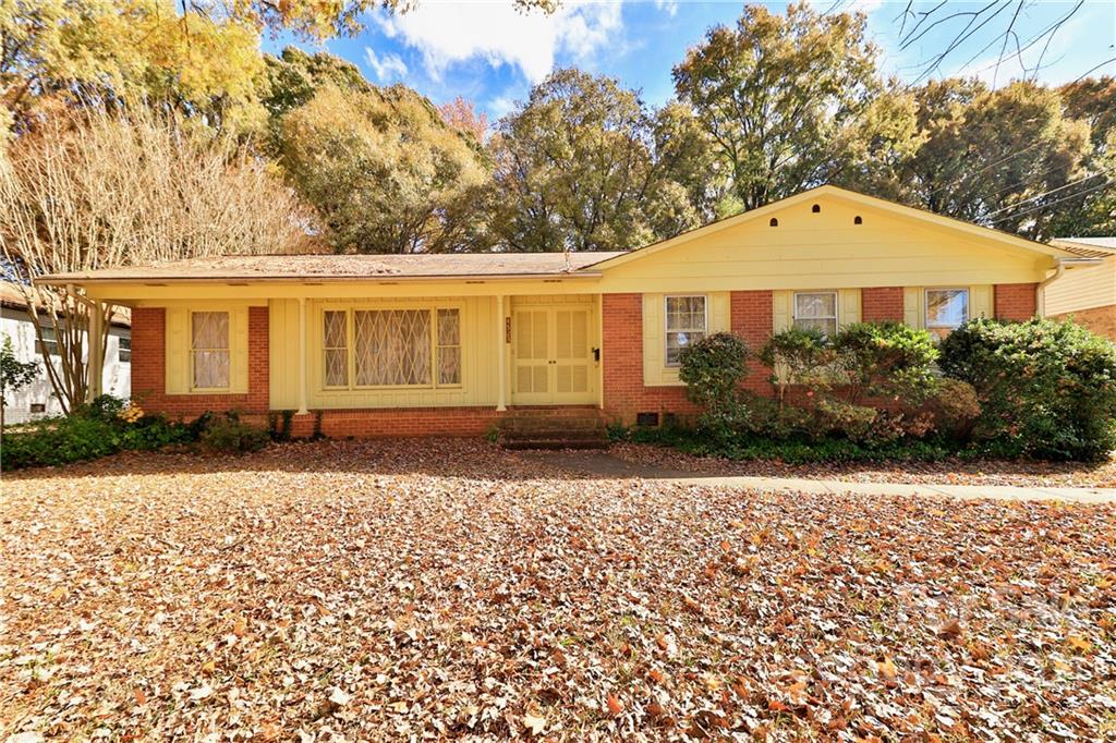 4523 Carriage Drive Circle Charlotte NC 28205