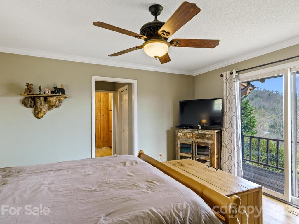 251 Riding High Road Waynesville NC 28785