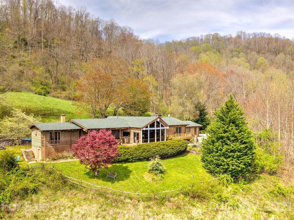 251 Riding High Road Waynesville NC 28785
