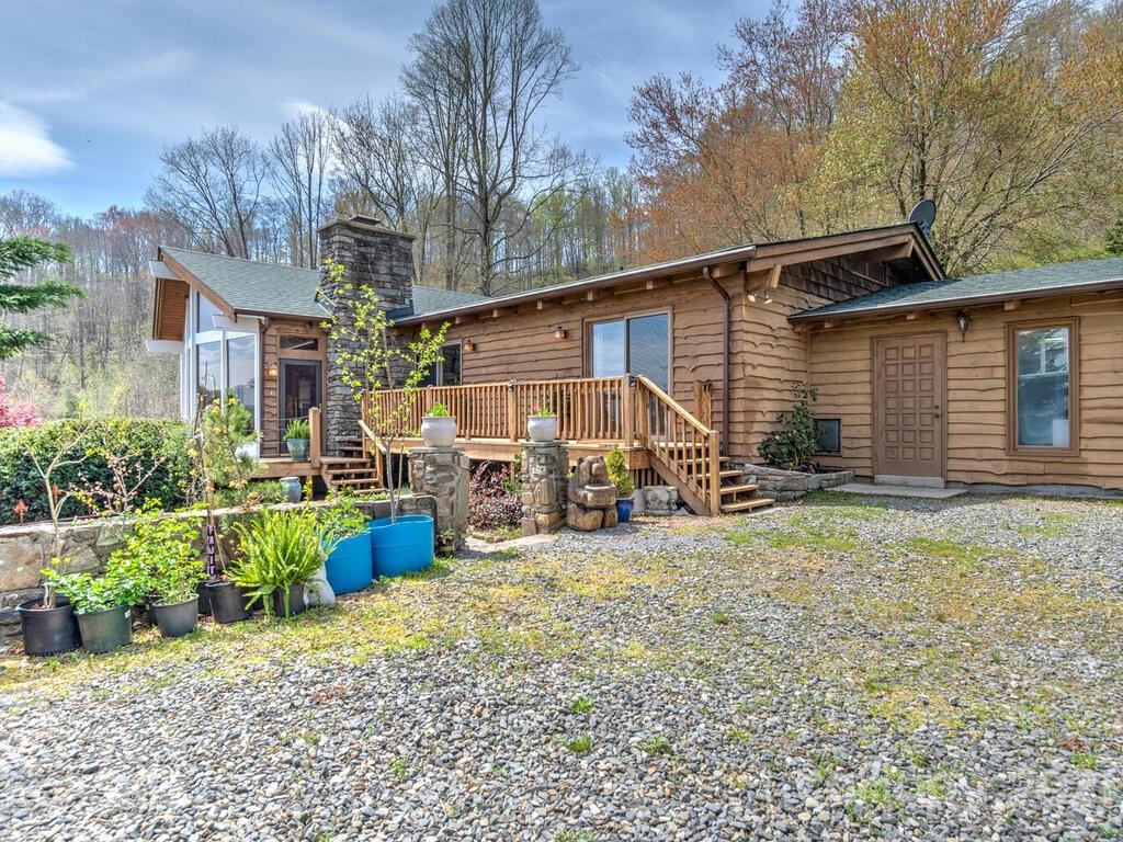 251 Riding High Road Waynesville NC 28785