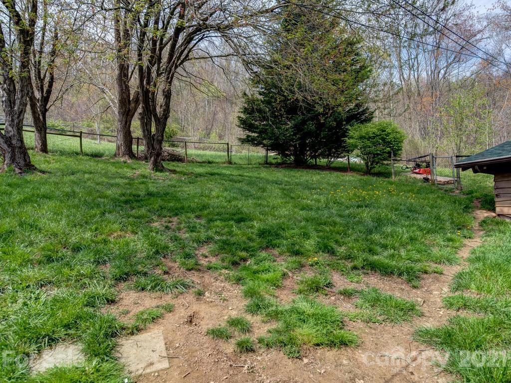 251 Riding High Road Waynesville NC 28785