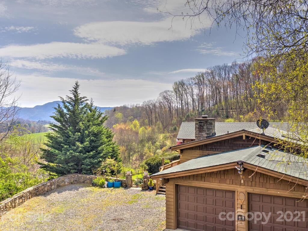 251 Riding High Road Waynesville NC 28785