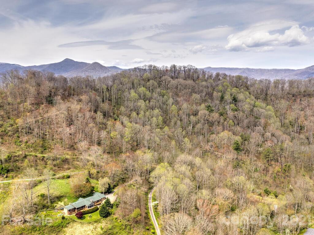251 Riding High Road Waynesville NC 28785