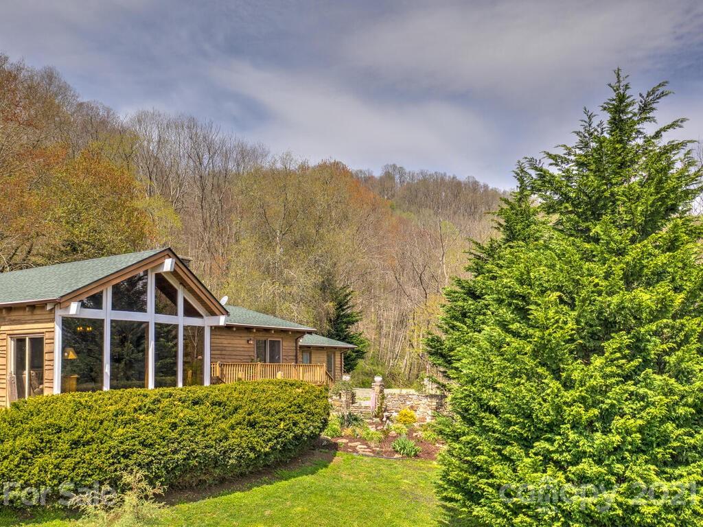 251 Riding High Road Waynesville NC 28785