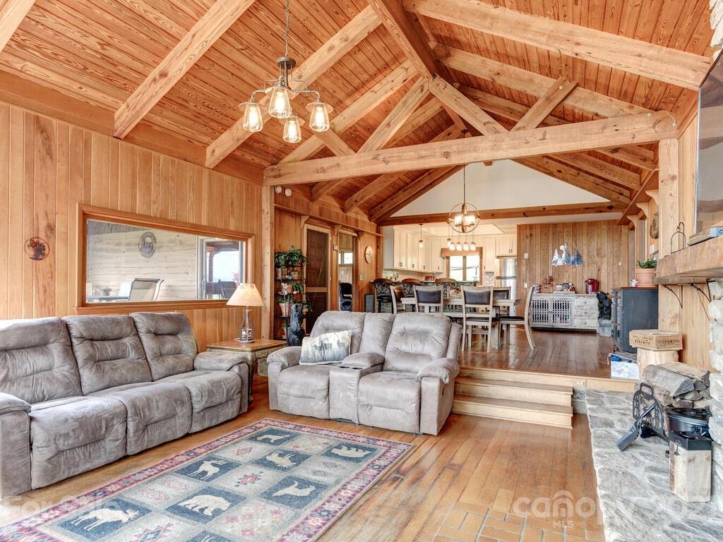 251 Riding High Road Waynesville NC 28785