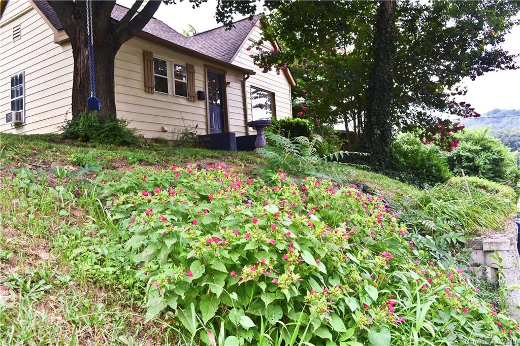 21 Phifer Street Asheville NC 28801