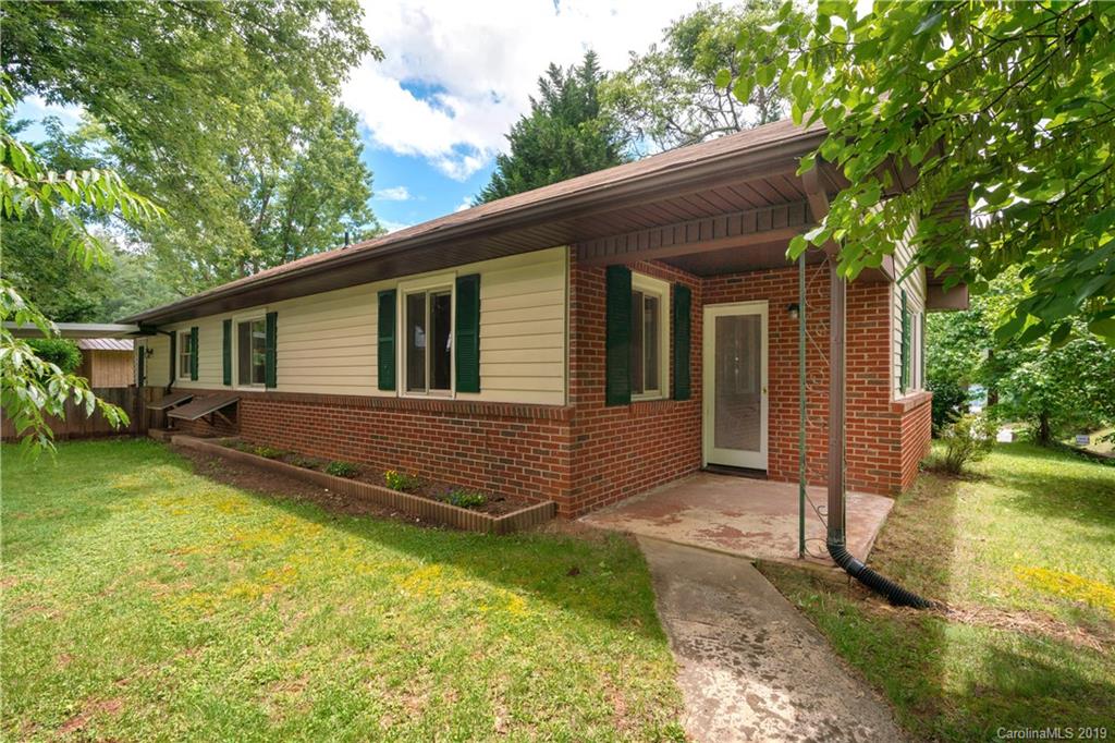39 Old Burnsville Hill Road Asheville NC 28804