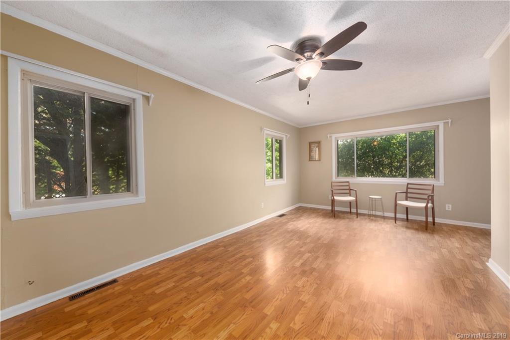 39 Old Burnsville Hill Road Asheville NC 28804