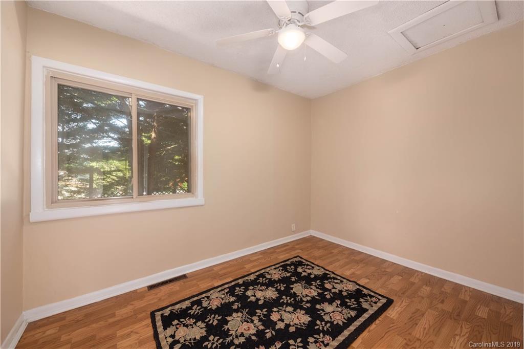39 Old Burnsville Hill Road Asheville NC 28804
