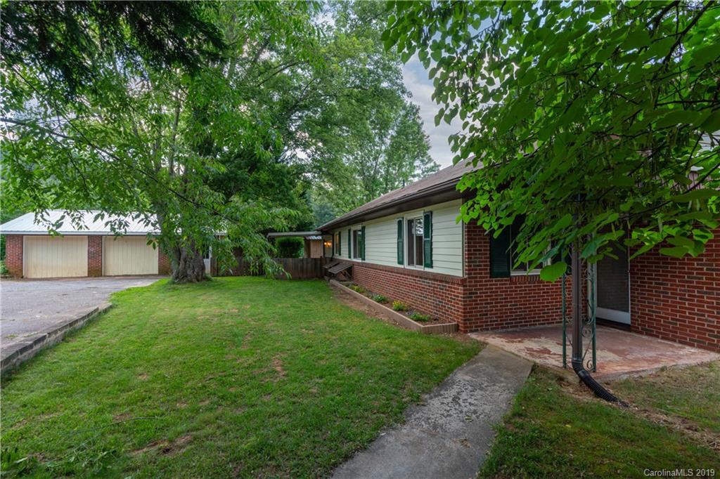 39 Old Burnsville Hill Road Asheville NC 28804
