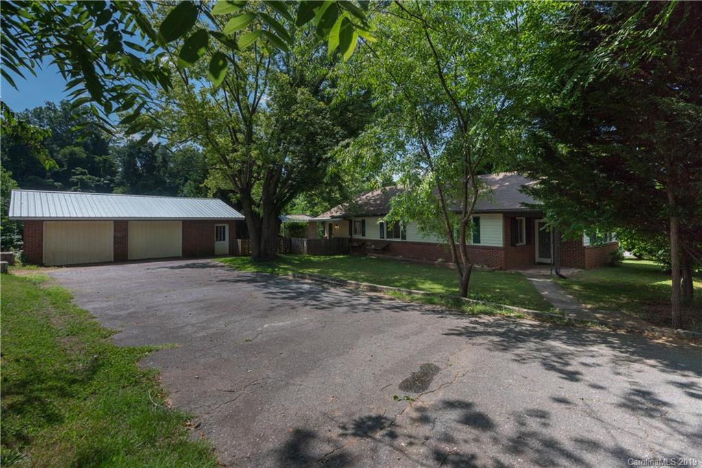 39 Old Burnsville Hill Road Asheville NC 28804