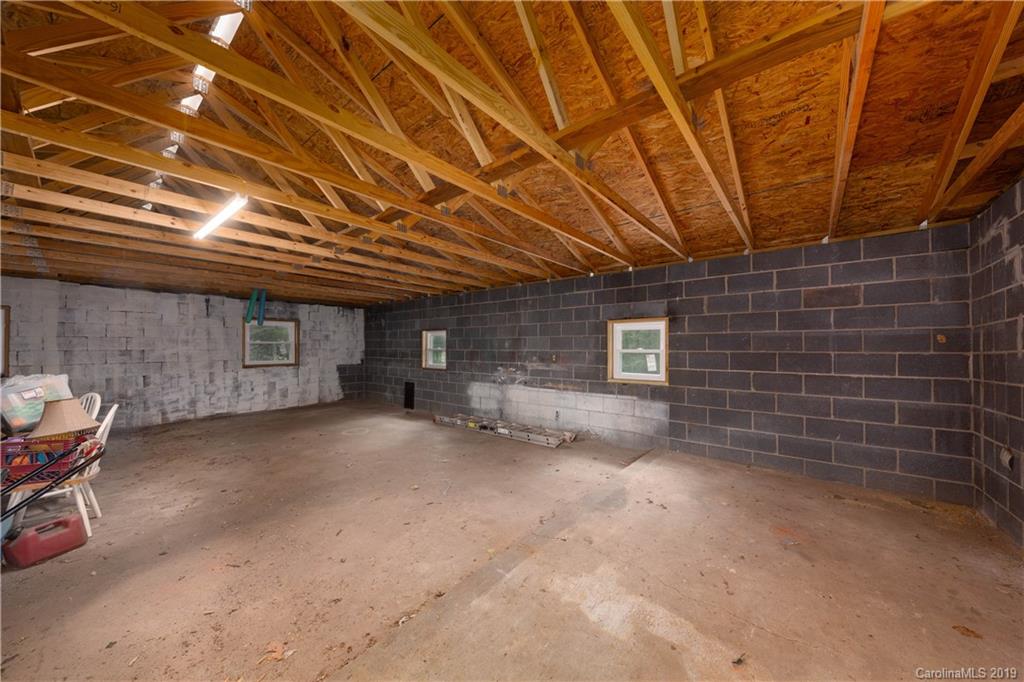 39 Old Burnsville Hill Road Asheville NC 28804
