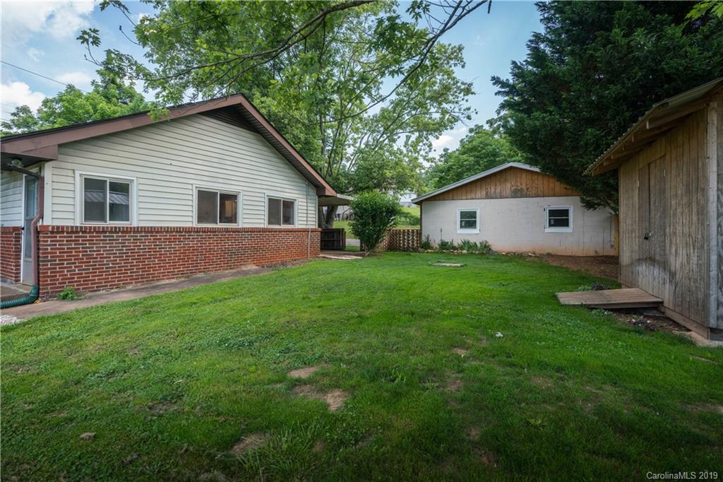 39 Old Burnsville Hill Road Asheville NC 28804