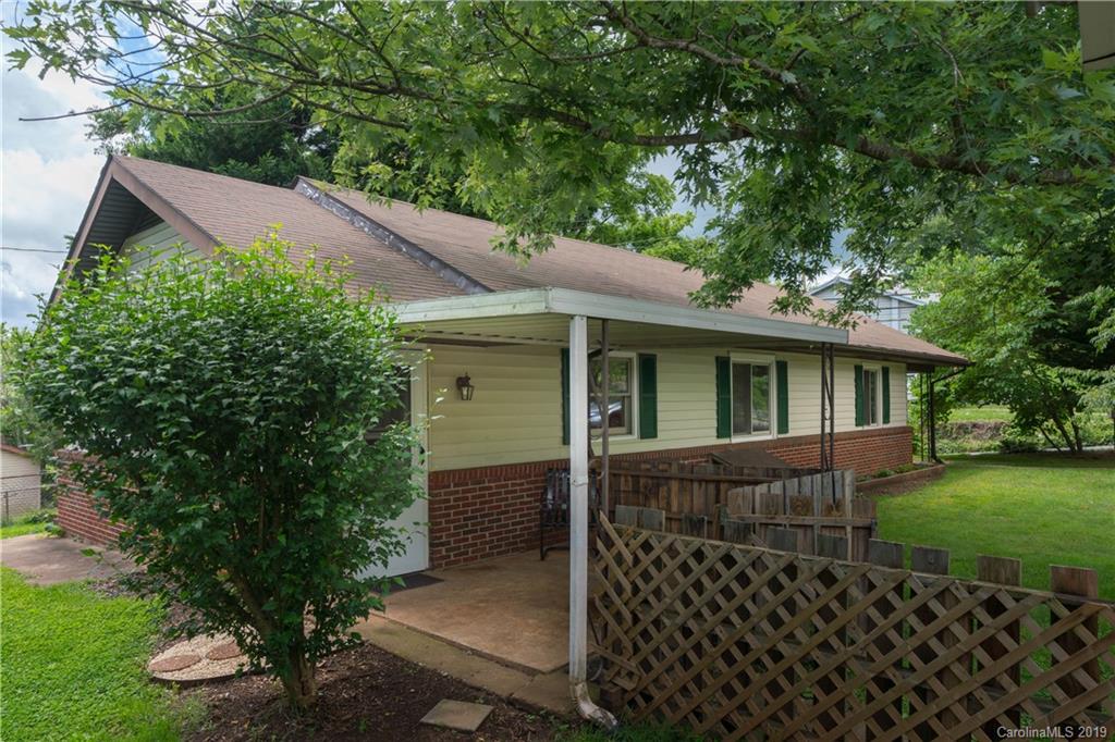 39 Old Burnsville Hill Road Asheville NC 28804