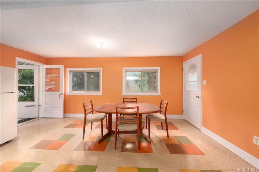 39 Old Burnsville Hill Road Asheville NC 28804