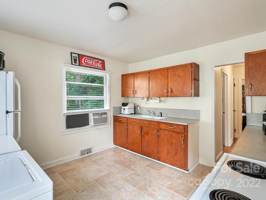 186 Olivette Road Asheville NC 28804