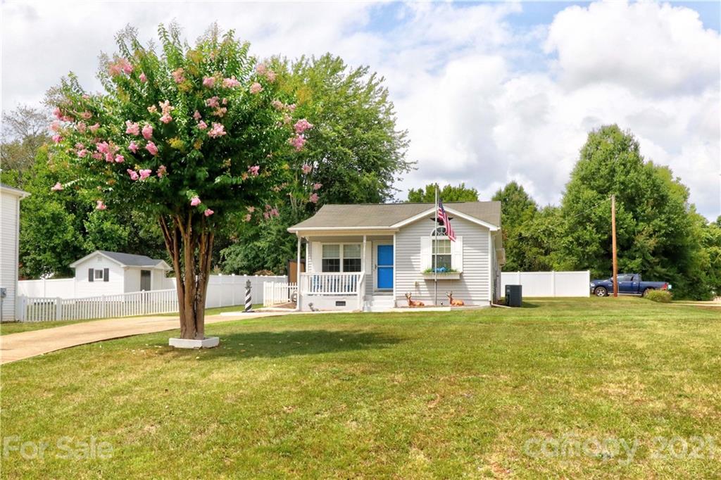 156 Mainview Drive Mooresville NC 28117