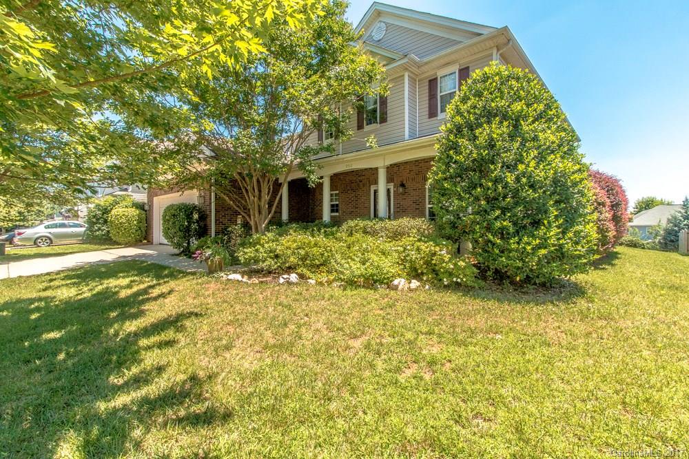 9512 Durness Drive Charlotte NC 28278