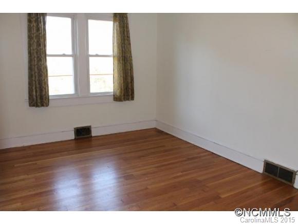 58 Liberty Road Candler NC 28715