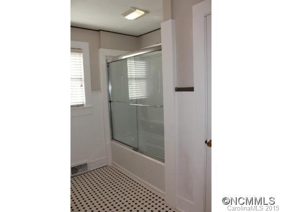 58 Liberty Road Candler NC 28715