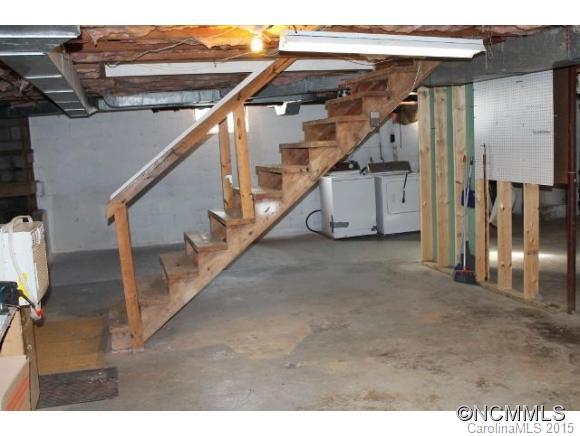 58 Liberty Road Candler NC 28715