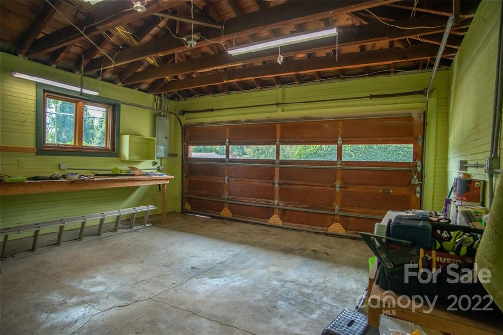 65 Summit Street Burnsville NC 28714