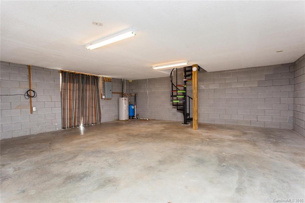 1554 Pisgah Highway Candler NC 28715