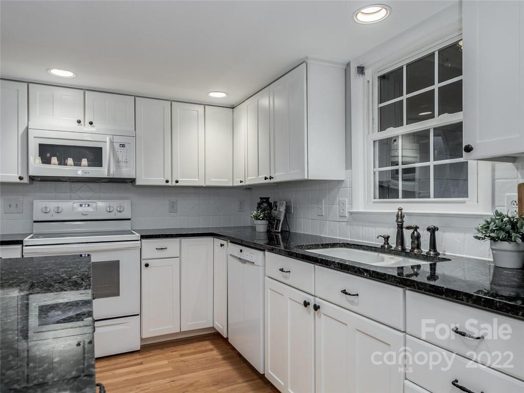 1000 Greentree Drive Charlotte NC 28211