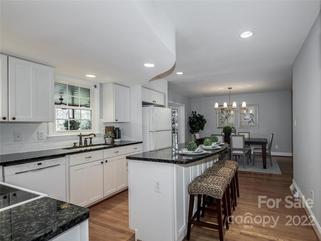 1000 Greentree Drive Charlotte NC 28211