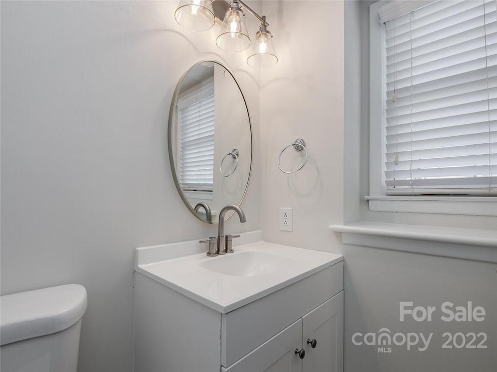 1000 Greentree Drive Charlotte NC 28211
