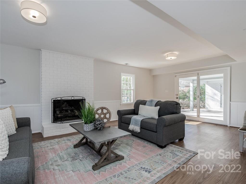 1000 Greentree Drive Charlotte NC 28211