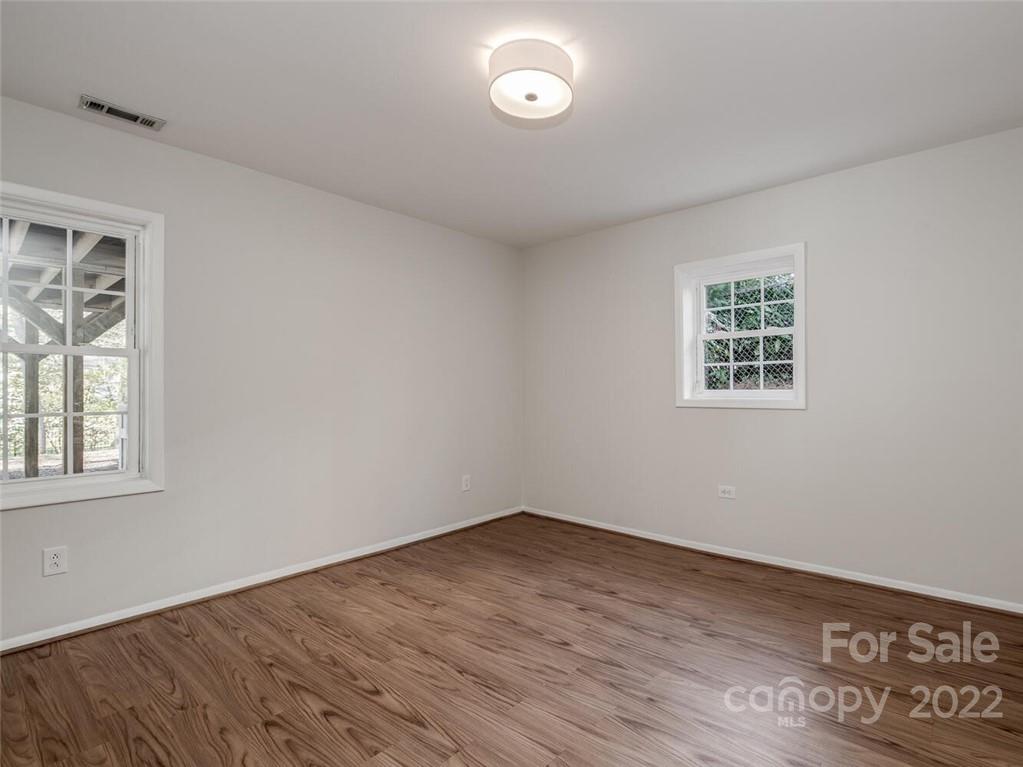1000 Greentree Drive Charlotte NC 28211