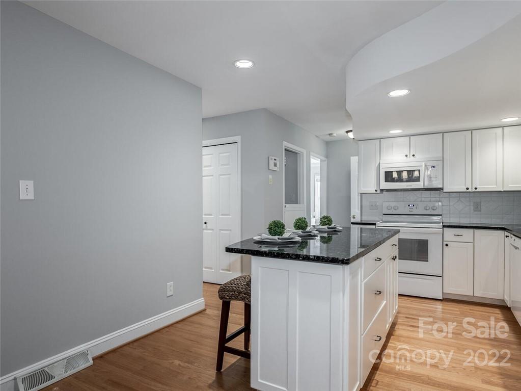 1000 Greentree Drive Charlotte NC 28211
