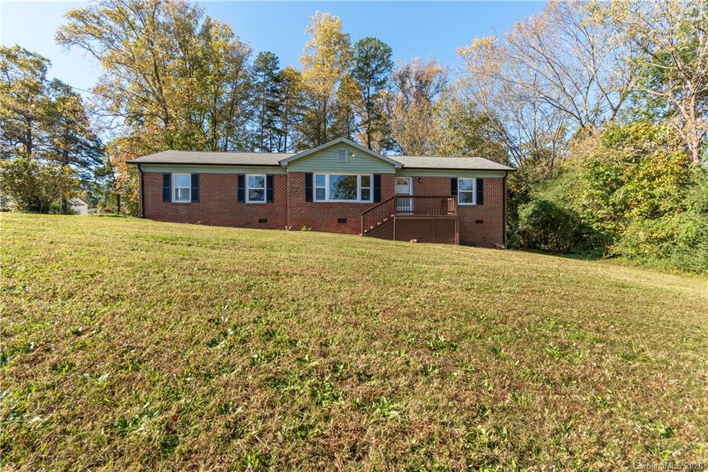 3701 Starmount Avenue Charlotte NC 28269