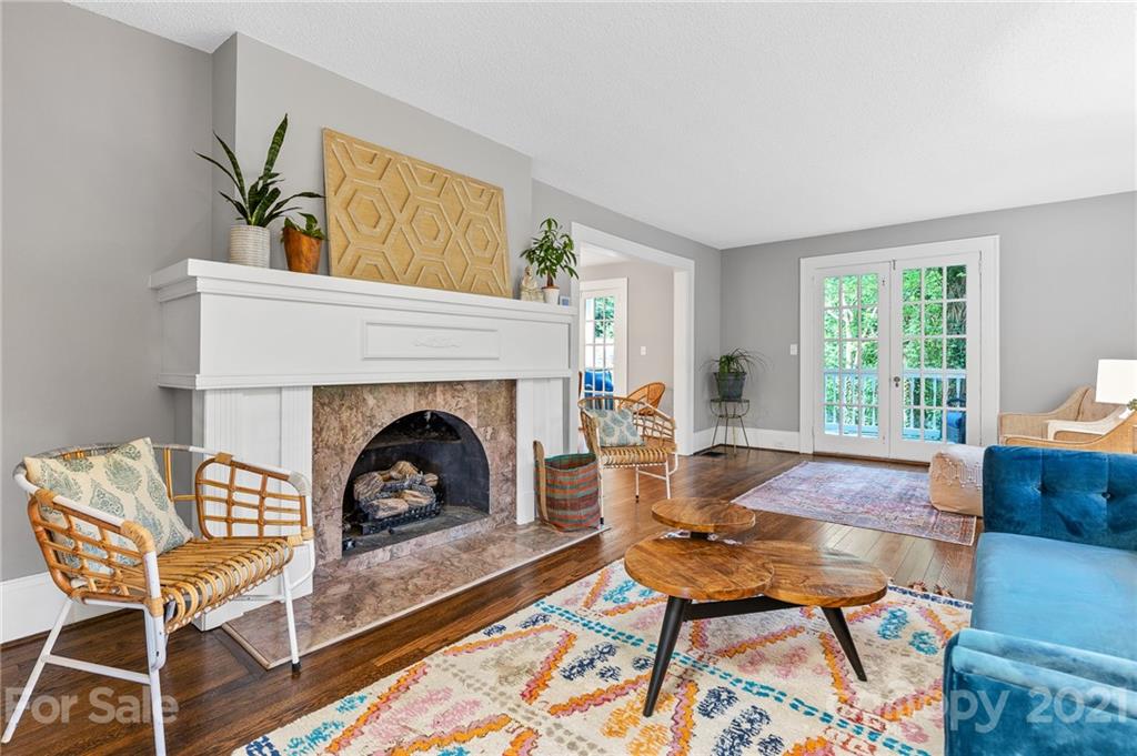 17 Howland Road Asheville NC 28804