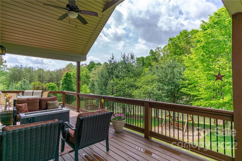 10 Heron Pond Lane Asheville NC 28805