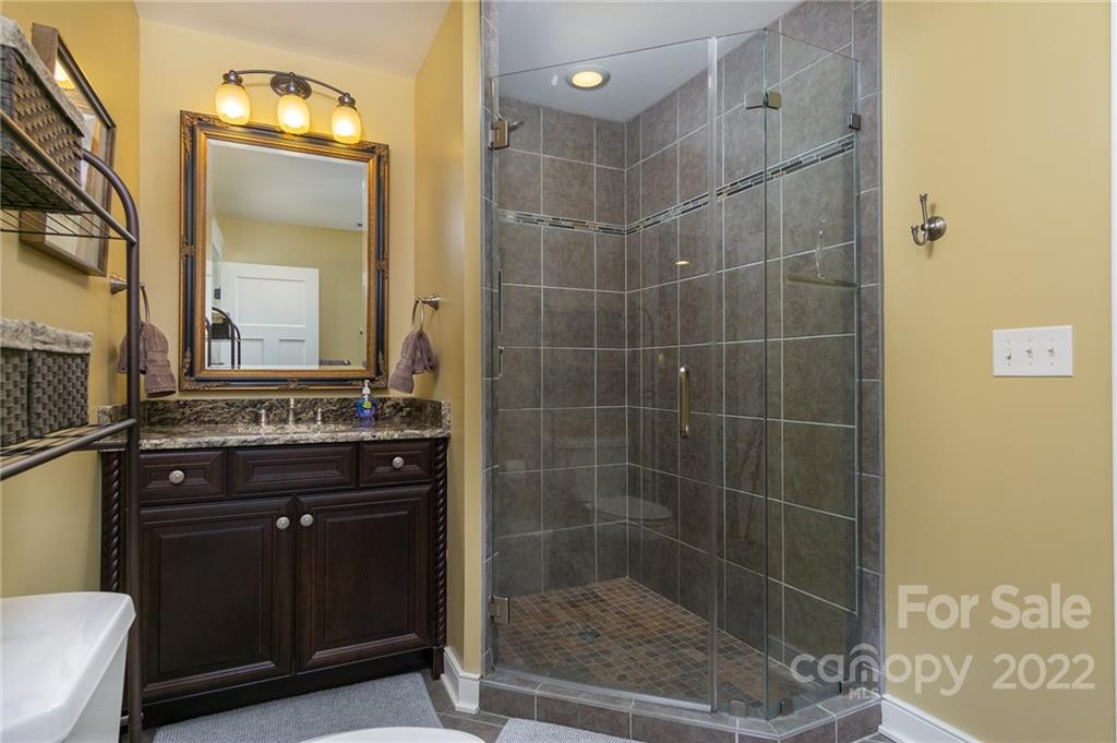 10 Heron Pond Lane Asheville NC 28805
