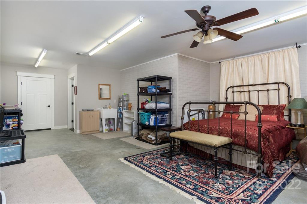 10 Heron Pond Lane Asheville NC 28805