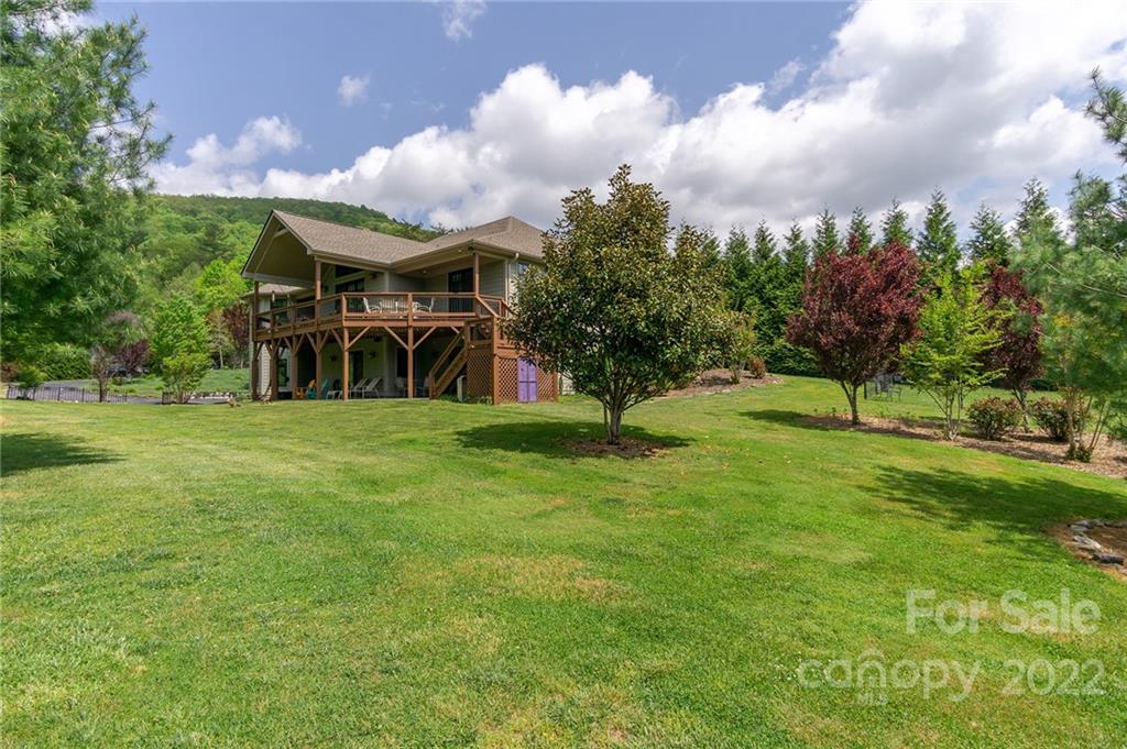 10 Heron Pond Lane Asheville NC 28805