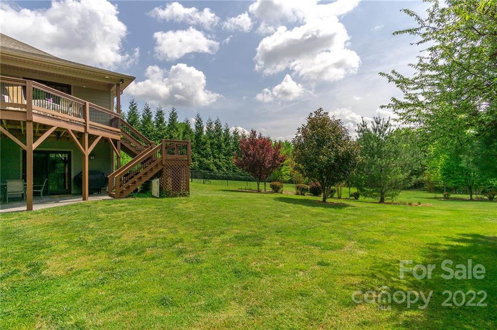 10 Heron Pond Lane Asheville NC 28805