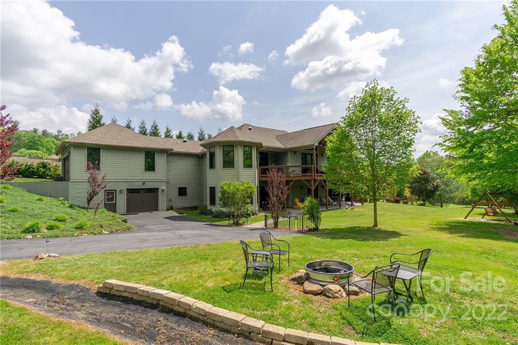 10 Heron Pond Lane Asheville NC 28805