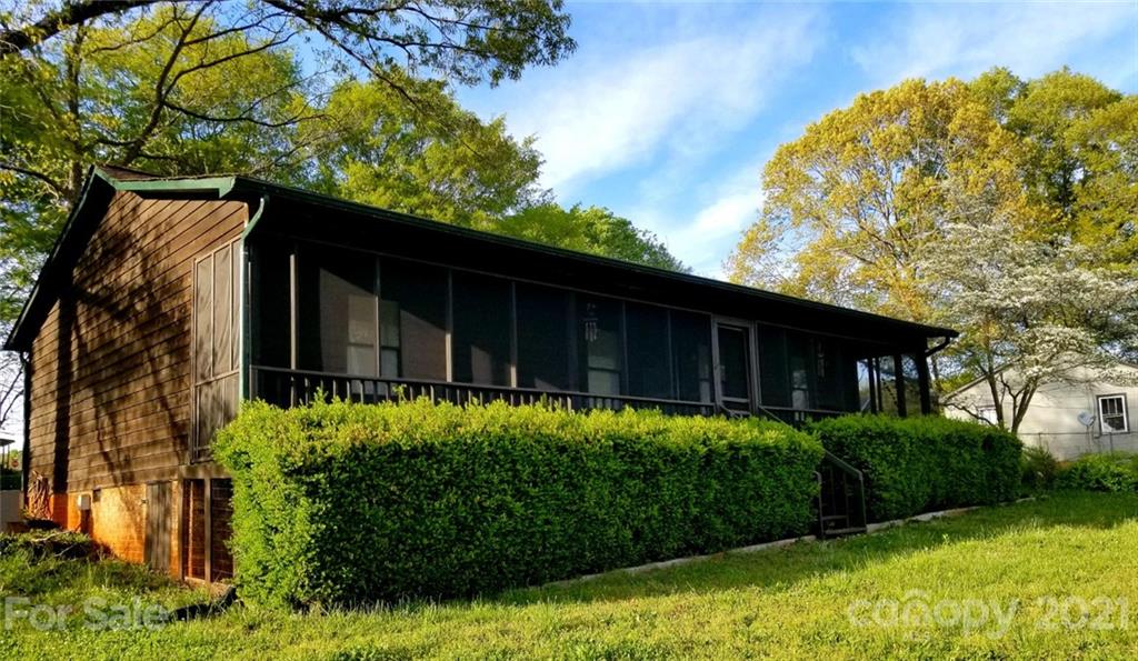 272 Washington Street Forest City NC 28043