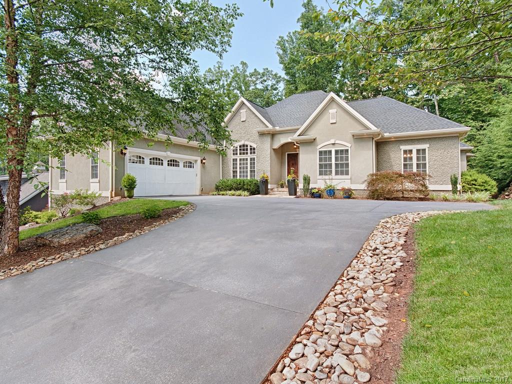 16 Bennington Court Asheville NC 28803