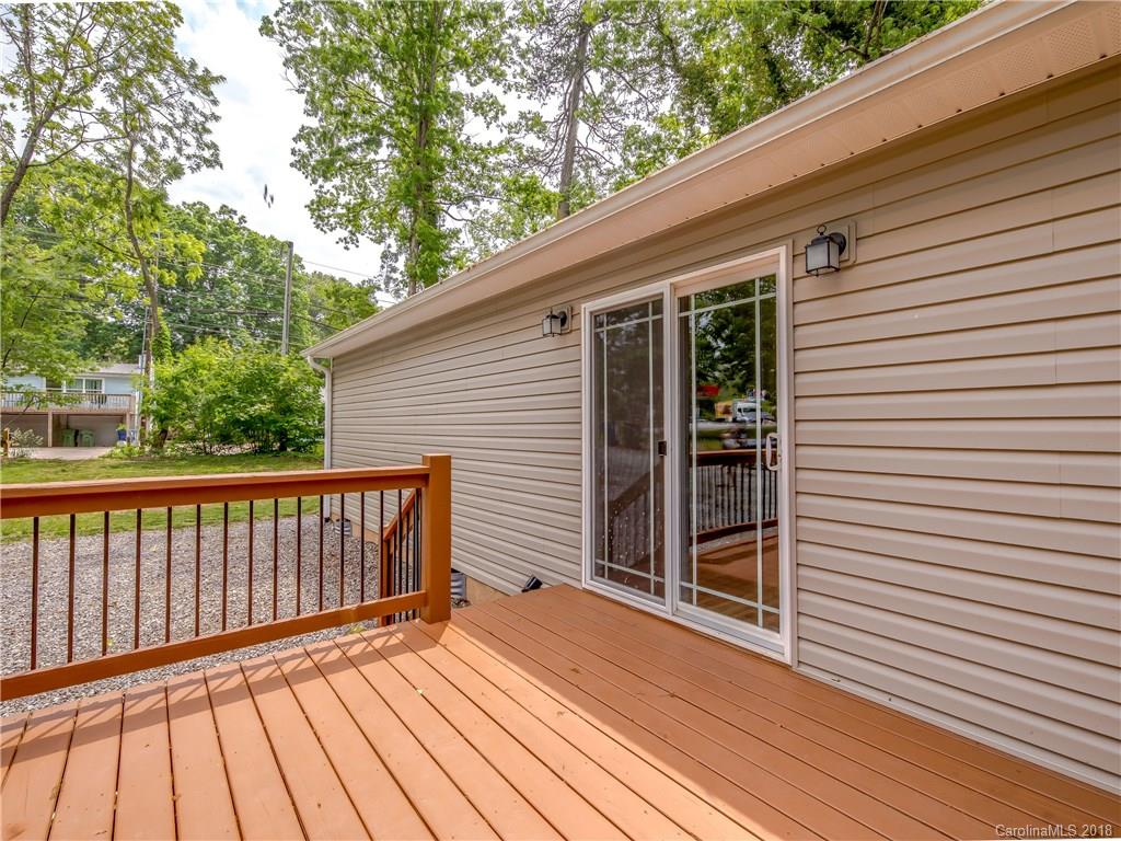 17 Sand Hill School Road Asheville NC 28806