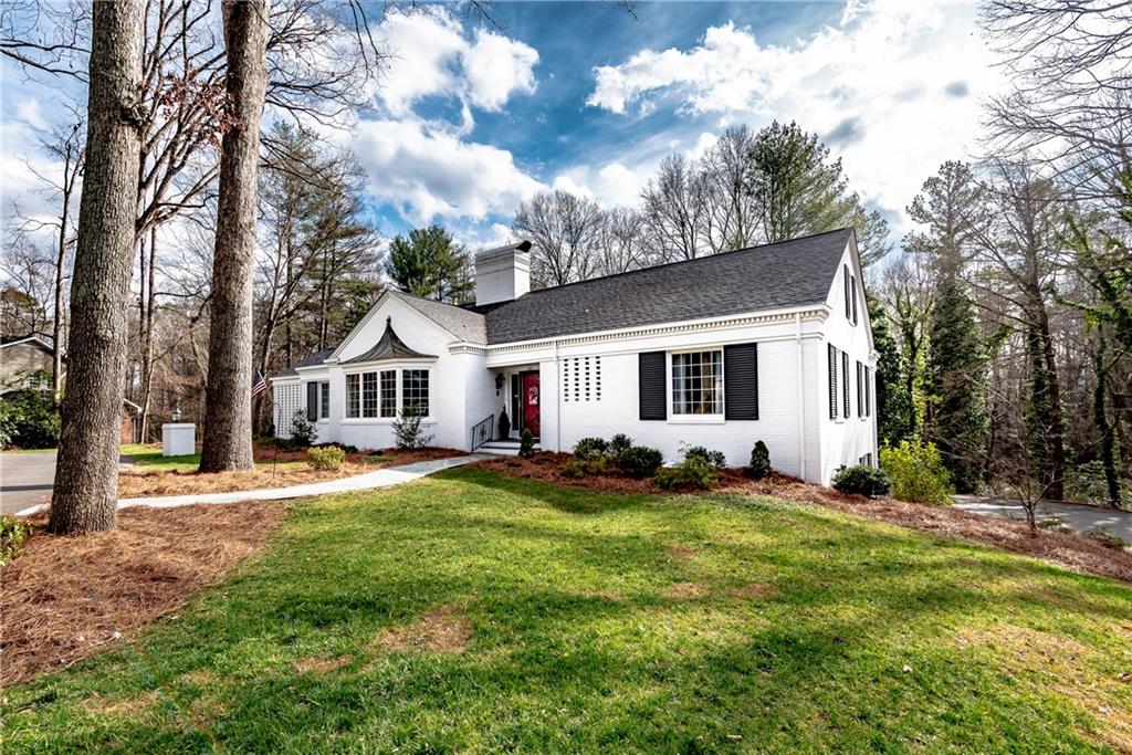 561 11th Avenue Circle NW Hickory NC 28601