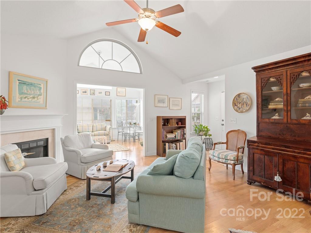 74 Mountain Meadow Circle Weaverville NC 28787