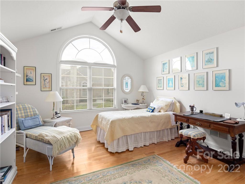 74 Mountain Meadow Circle Weaverville NC 28787