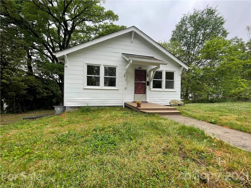 401 Ridge Street NW Lenoir NC 28645