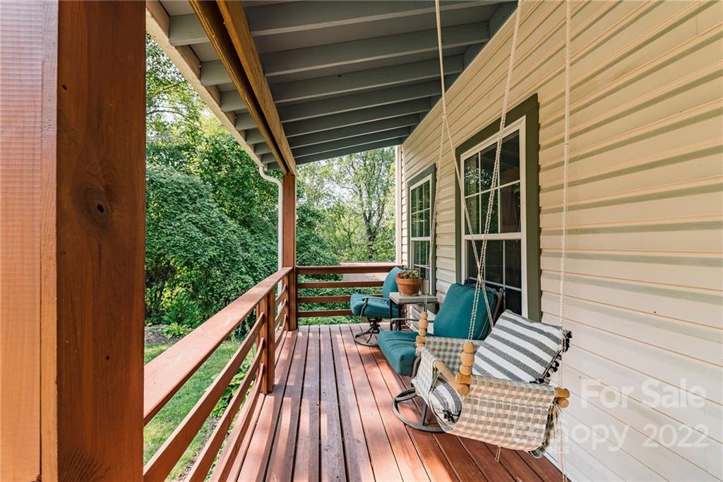 10 Peace Street Asheville NC 28806