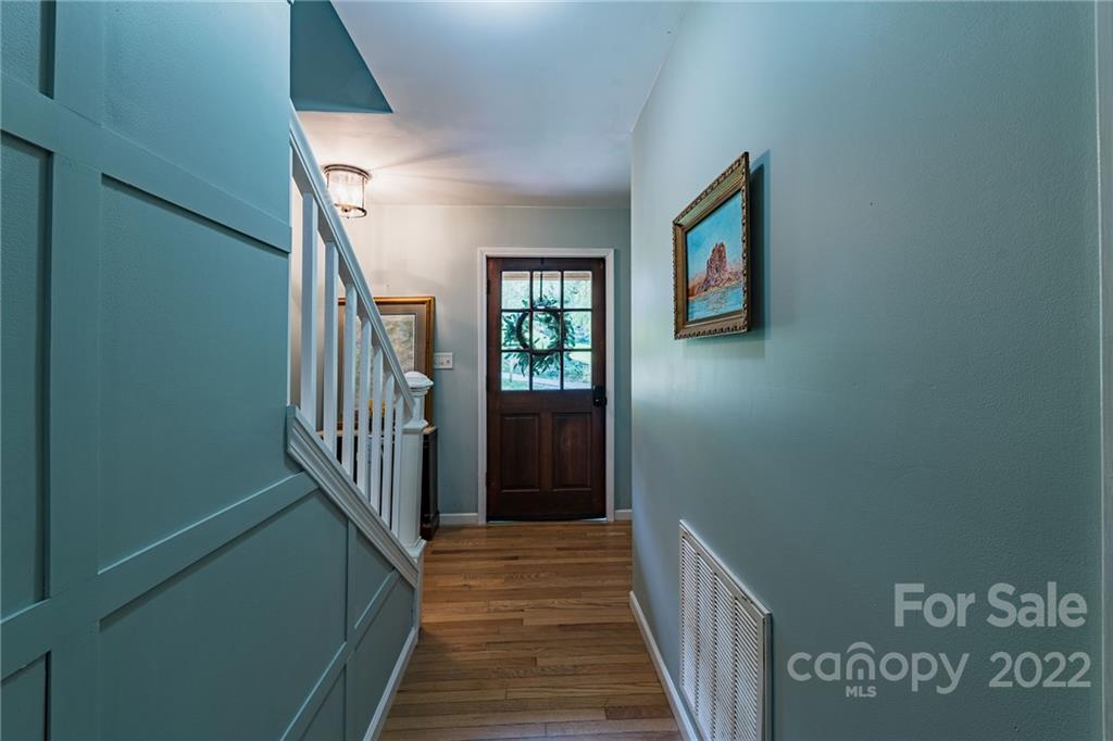 10 Peace Street Asheville NC 28806